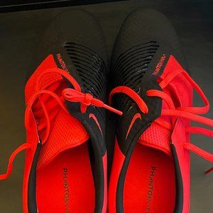 Nike Phantom Venom Laser Crimson Cleats